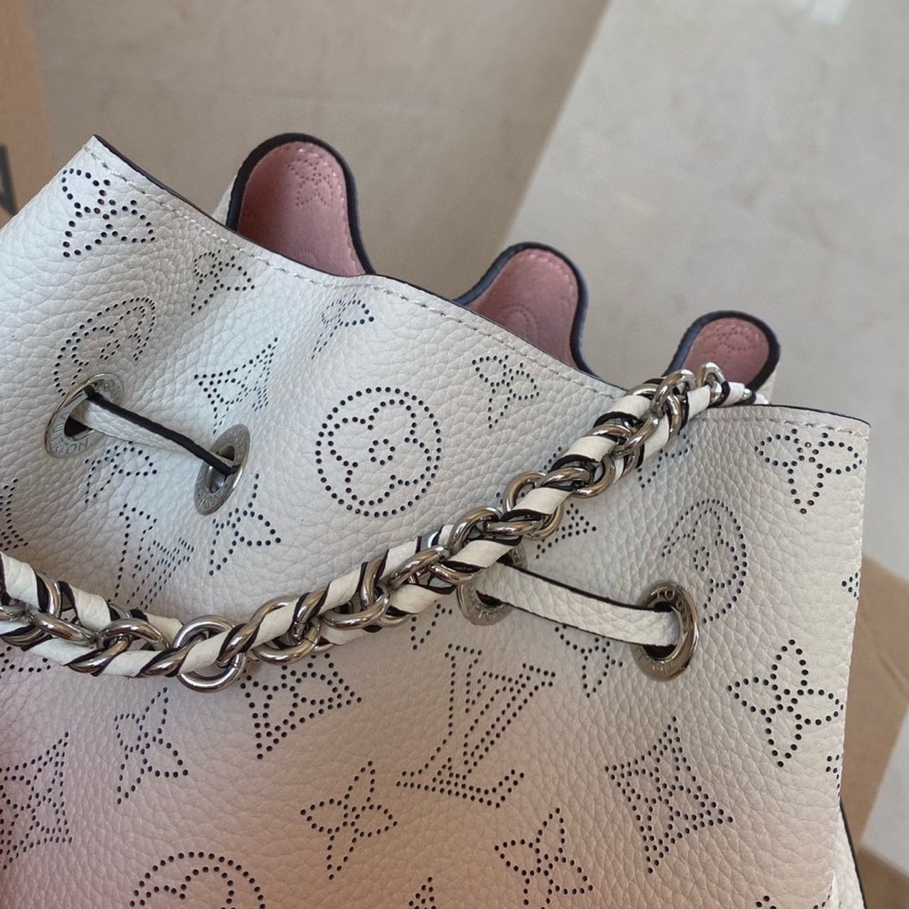 Top Quality Bella Bucket Bag Pink For Women,  Shoulder And Crossbody Bags 7.5in/19cm Top Quality M57855