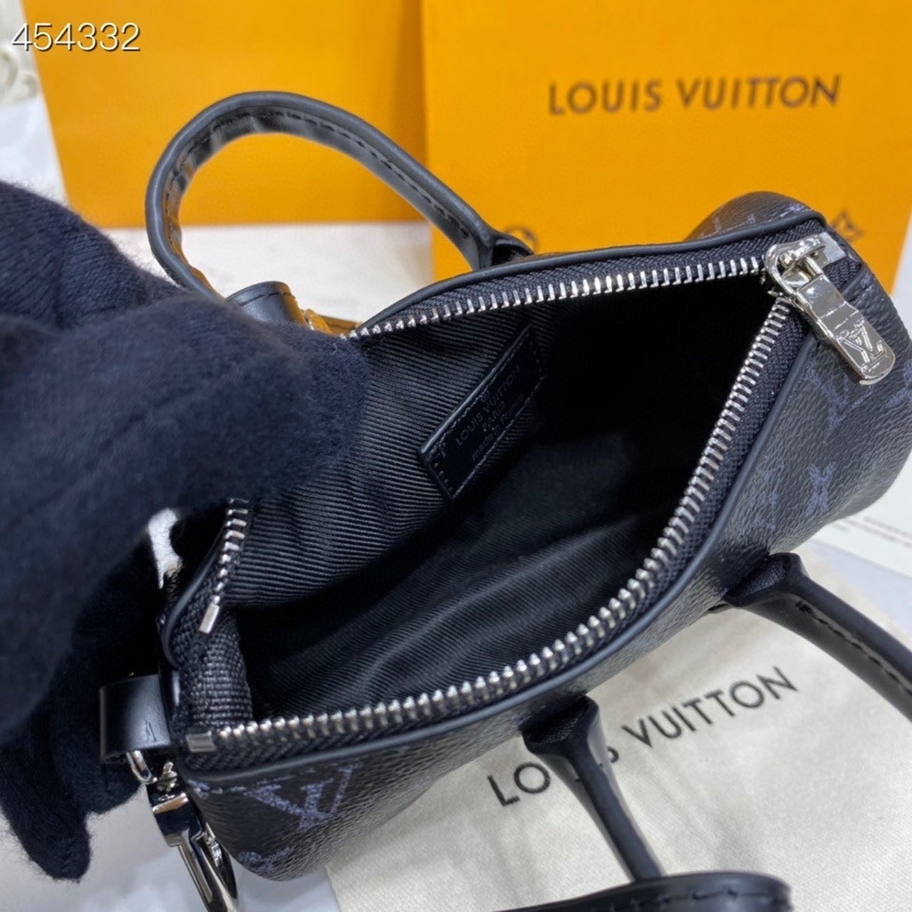 Top Quality Keepall XS Monogram Eclipse Canvas For Men, Bags, Shoulder And Crossbody Bags 8.3in/21cm Top Quality M45947