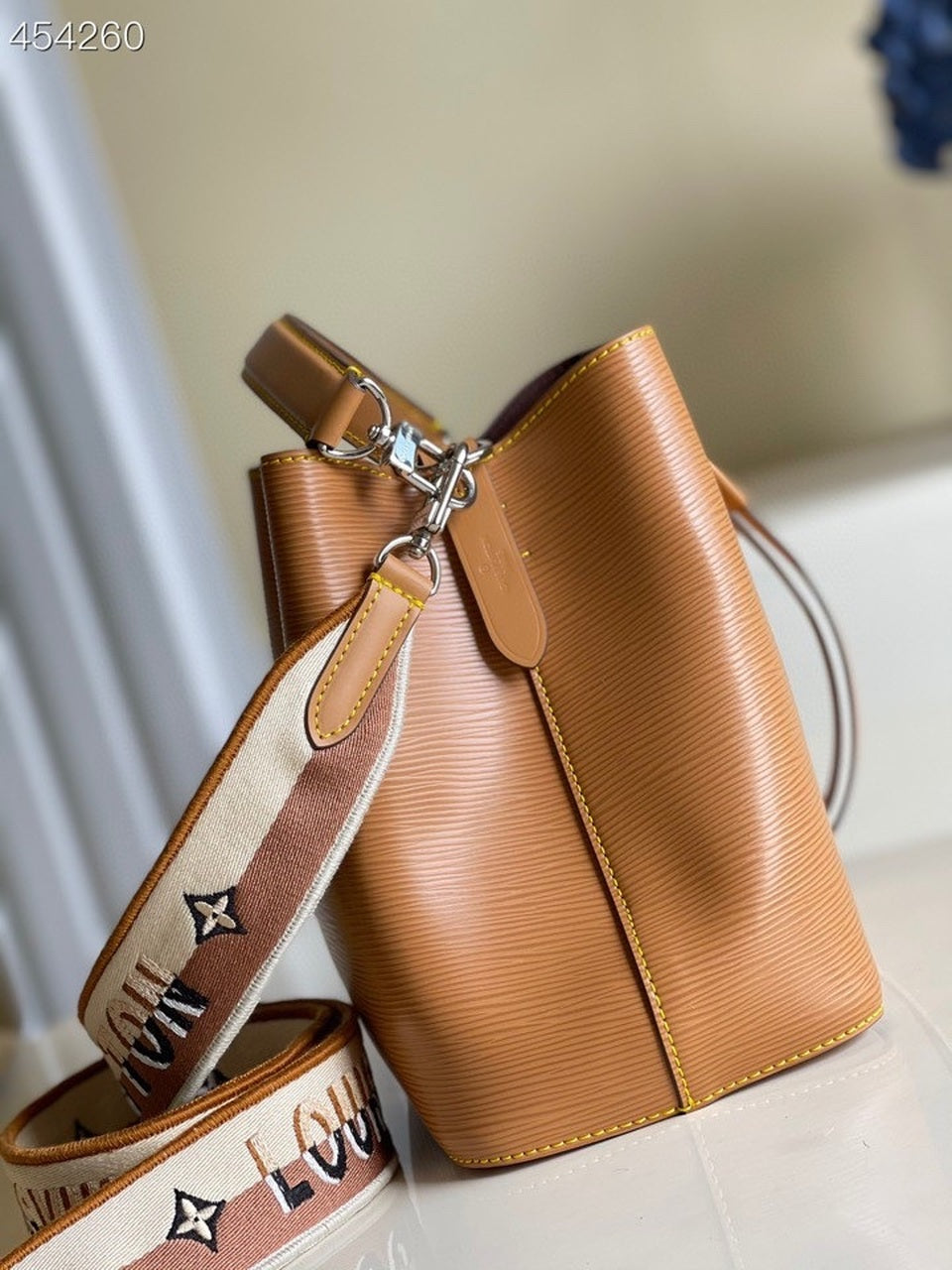 Top Quality NeoNoe BB Bucket Bag Honey Gold For Women,  Shoulder And Crossbody Bags 7.9in/20cm Top Quality M57706