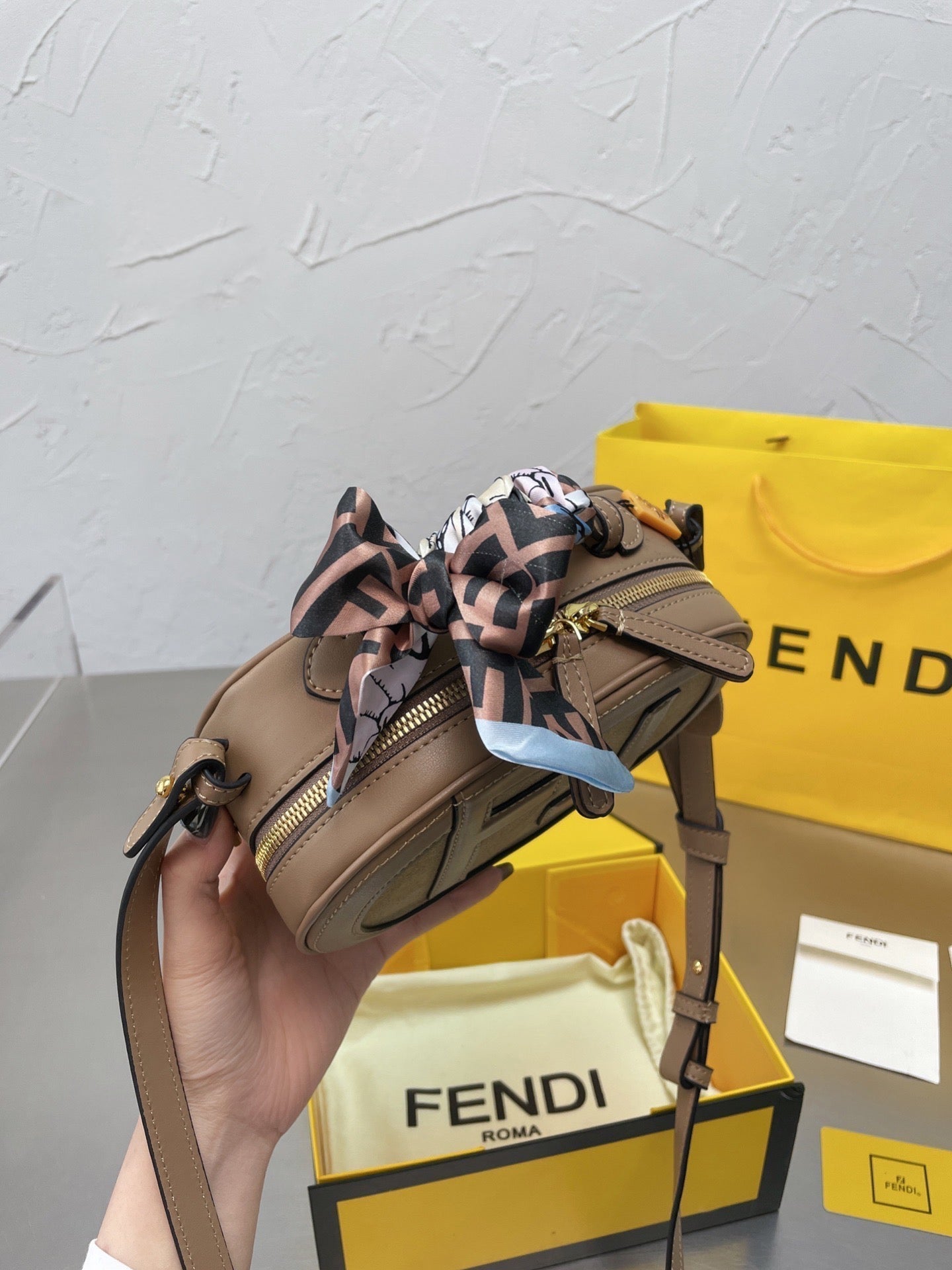 EN - New 1:1 rep  Bags FEI 241