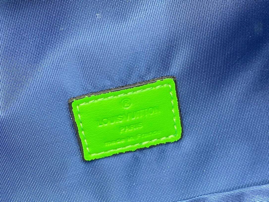 EN - New 1:1 rep  Bags LUV 666