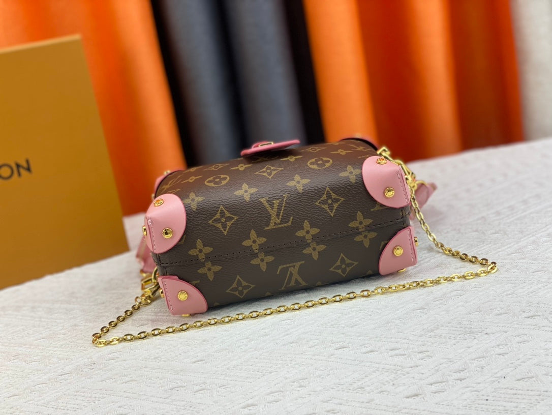 EN - New 1:1 rep  Bags LUV 661