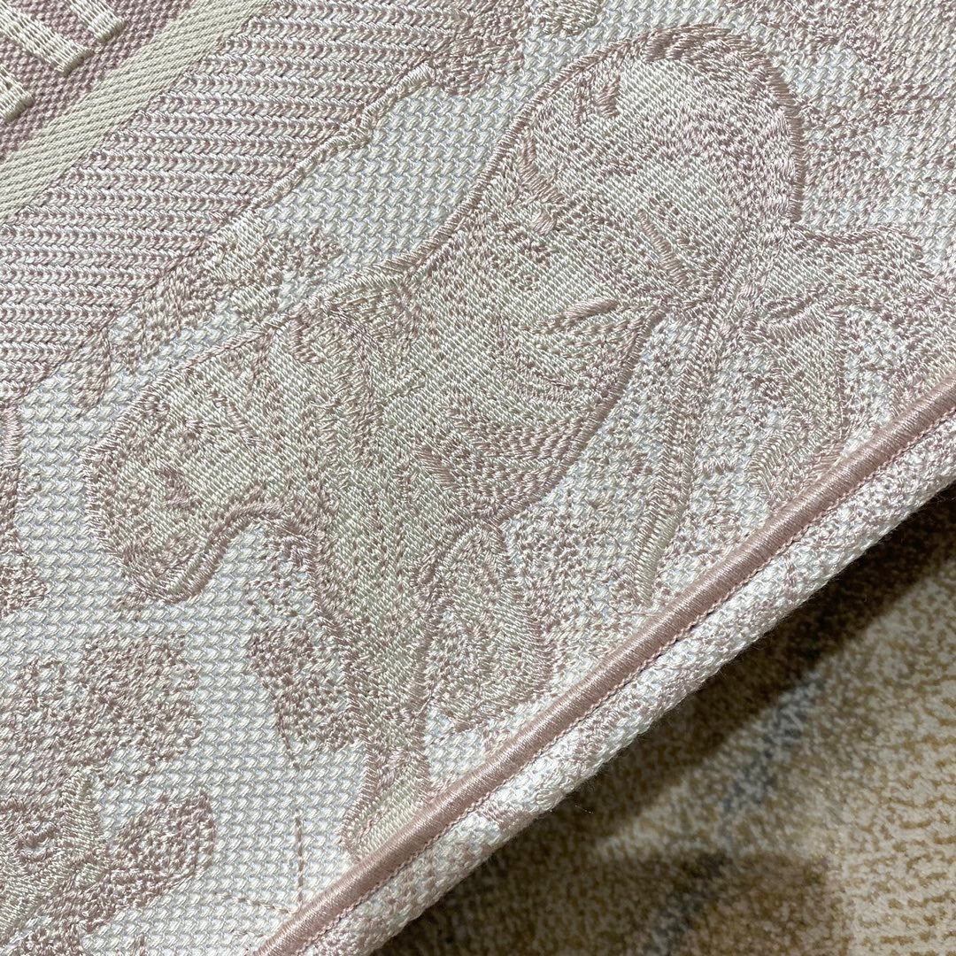 Top Quality MeTop Qualityum Book Tote Pink Toile de Jouy Reverse Embroidery, Light Pink, For Women Womens Handbags, 36cm CD