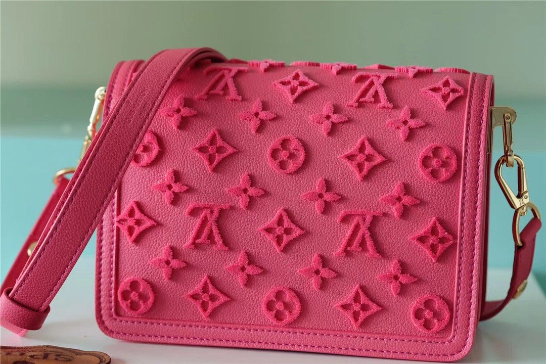 Top Quality Mini Dauphine Monogram Fluo Pink For Women,  Shoulder And Crossbody Bags 7.9in/20cm Top Quality M20747
