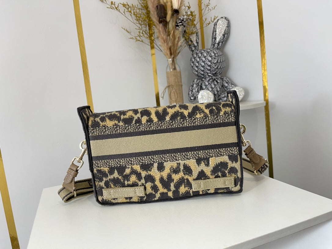 EN - New 1:1 rep Lux Bags DIR 335