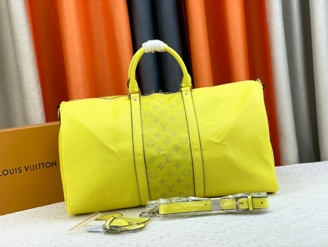 EN - New 1:1 rep  Bags LUV 670