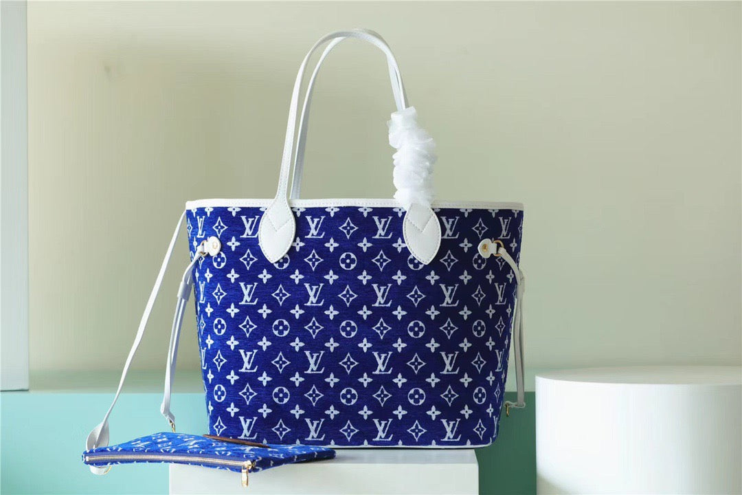 Top Quality Neverfull MM Monogram Blue For Women,  Shoulder And Crossbody Bags 12.2in/31cmTop Quality M46220
