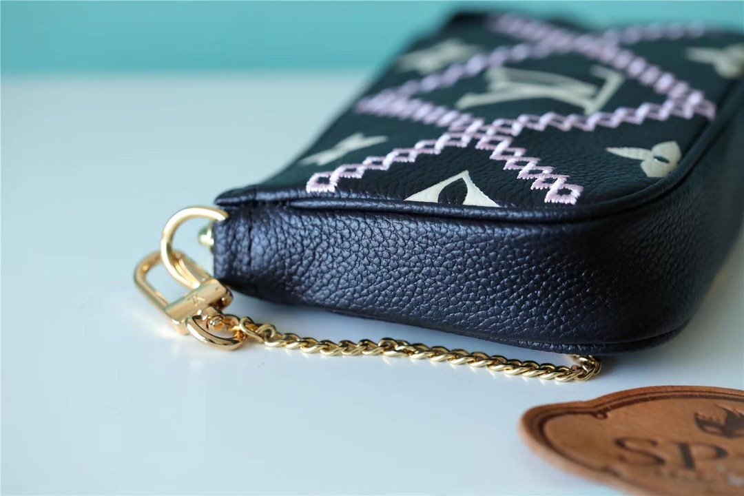 Top Quality Mini Pochette Accessoires Monogram Empreinte White For Women, Womens Handbags, Shoulder Bags And Crossbody Bags 6.1in/15.5cm Top Quality 