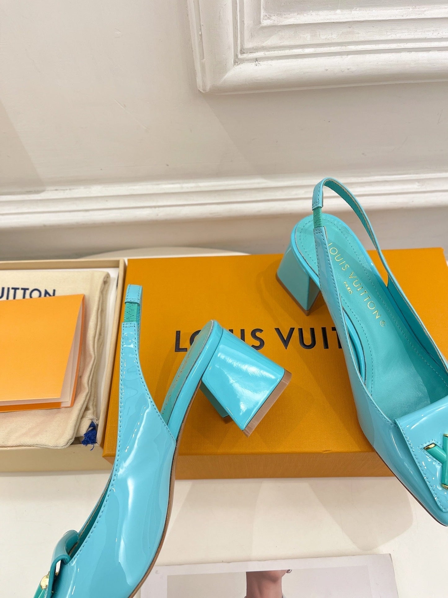 New 1:1 rep LUV High Heel Shoes 028