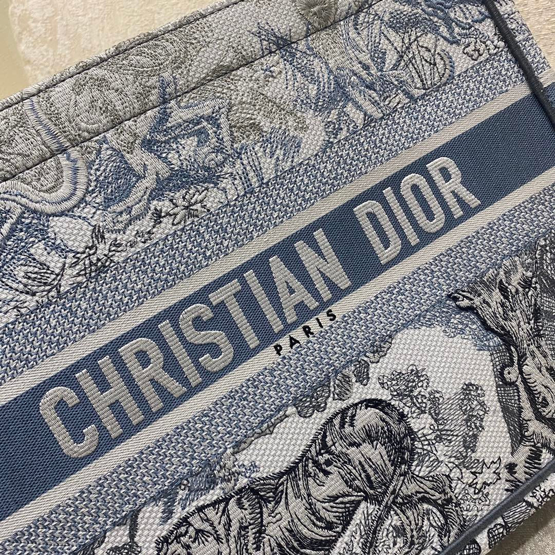 Top Quality MeTop Qualityum Book Tote Blue Toile de Jouy Reverse Embroidery, Blue, For Women Womens Handbags, Shoulder Bags, 36cm CD M1296ZRGO_M928