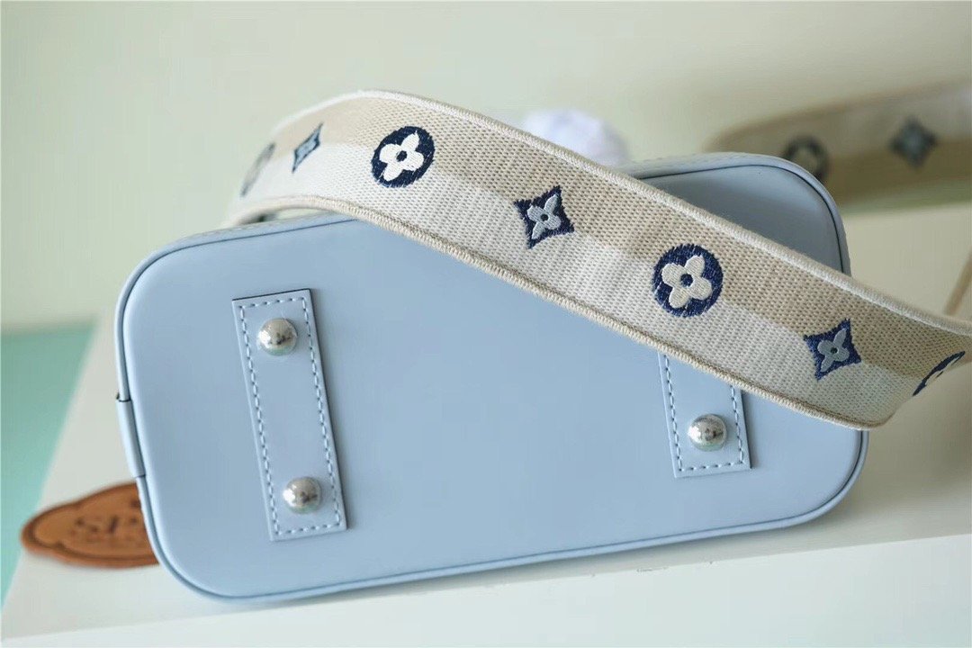 Top Quality Alma BB Epi Light Blue For Women,  Shoulder And Crossbody Bags 23.5cm/9.3in Top Quality