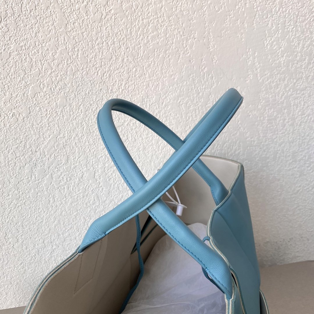 Top Quality Arco Tote Bag For Women 16.14in/41cm In Blue