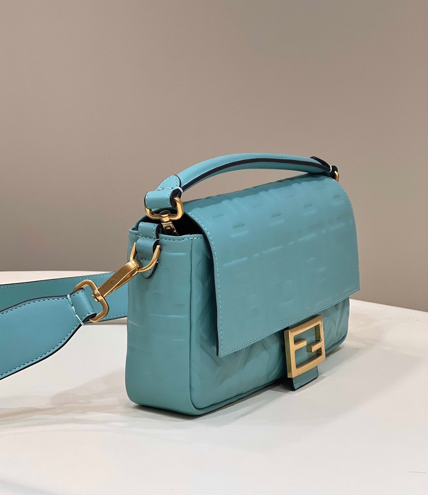 Top QualityTop Quality Baguette Teal For Women, Women’s Handbags, Shoulder And Crossbody Bags 10in/27cm FF 8BR600