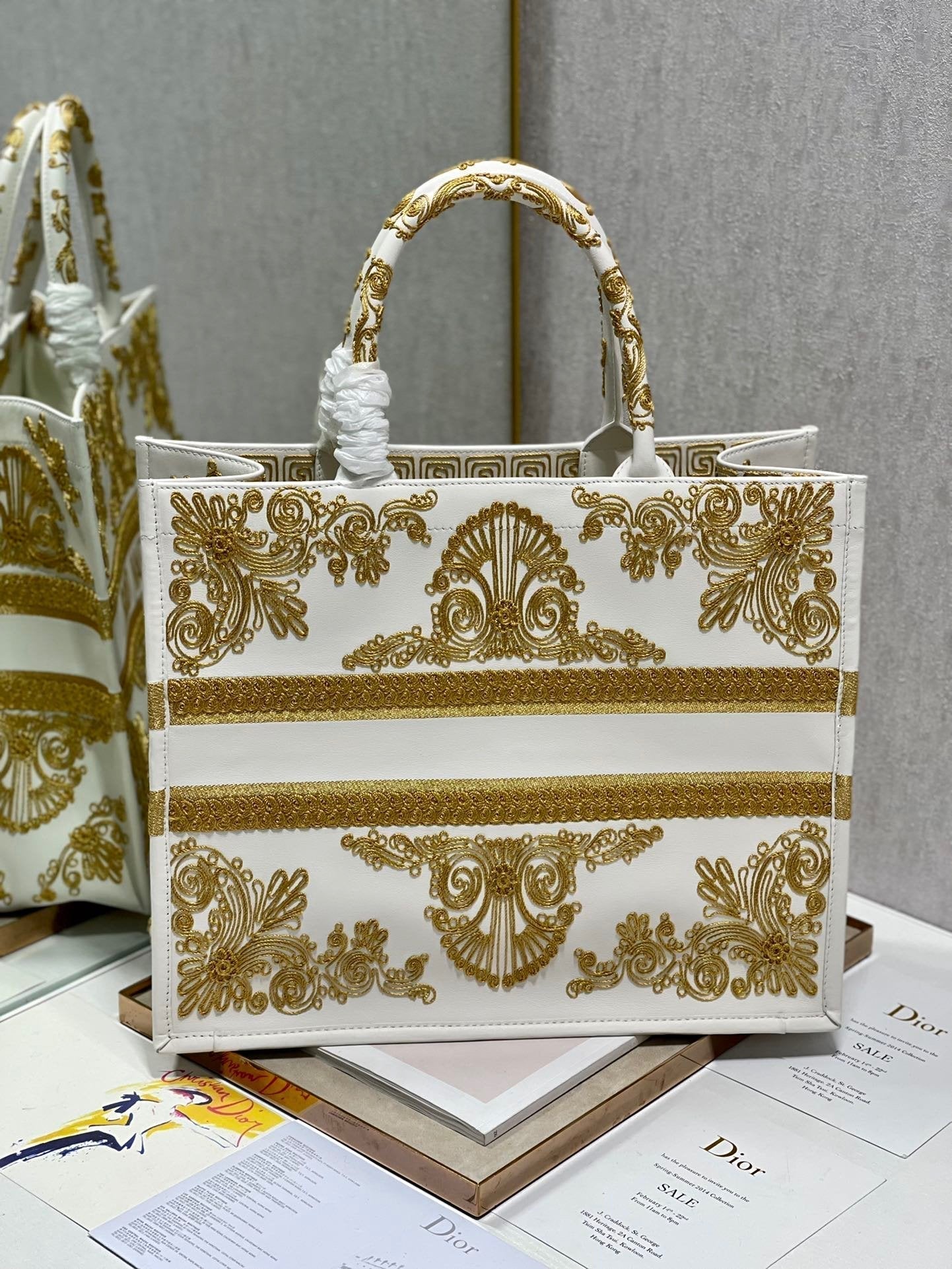 Top Quality Large Book Tote Gold And White, For Women, Womens Handbags 16.5in/42cm CD