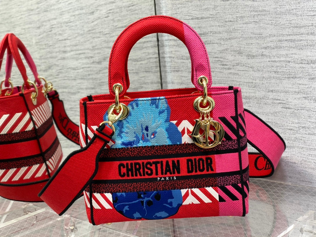 Top Quality MeTop Qualityum Lady D-Lite Bag D-Flower Pop Embroidery, Bright Pink Multicolor Handbags, 24cm CD M0565OROO_M885