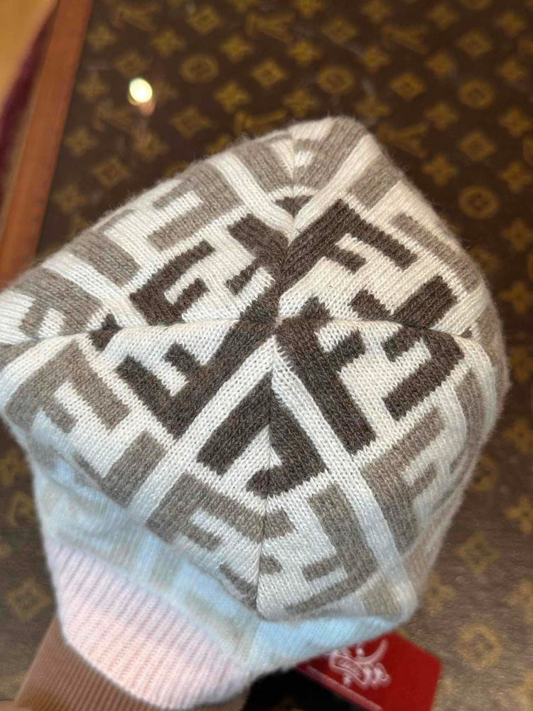 Fendi Gradient FF Logo Pink/Brown Beanie