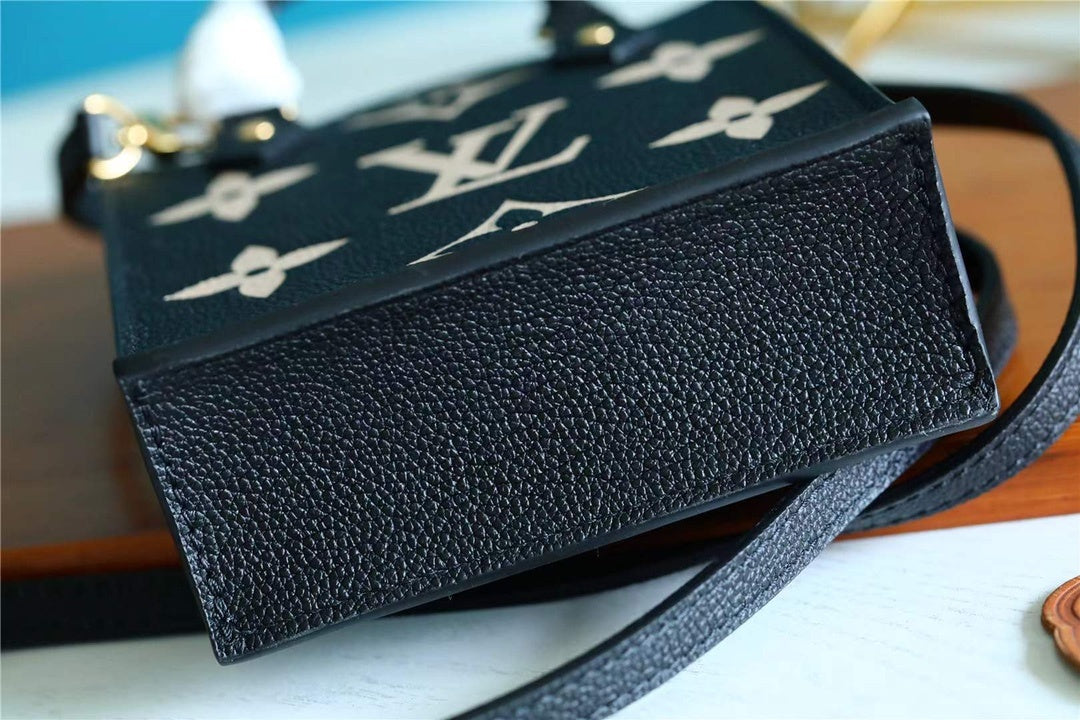 Top Quality Petit Sac Plat By The Pool 17cm Black