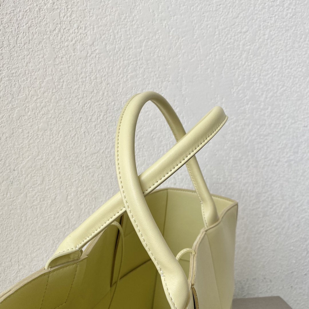 Top Quality Arco Tote Bag For Women 16.14in/41cm In Yellow ITop Quality Cream 609175VCQC27450