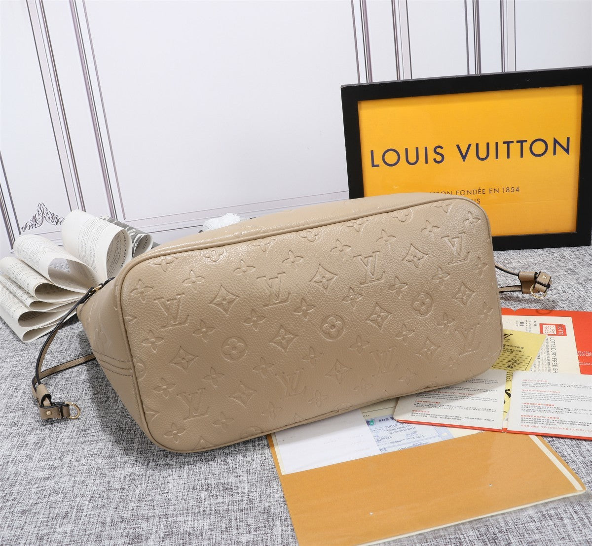 Top Quality Neverfull MM Tote Bag Monogram Empreinte Tourterelle Gray For Women,  Shoulder Bags 12.2in/31cm Top Quality M45686