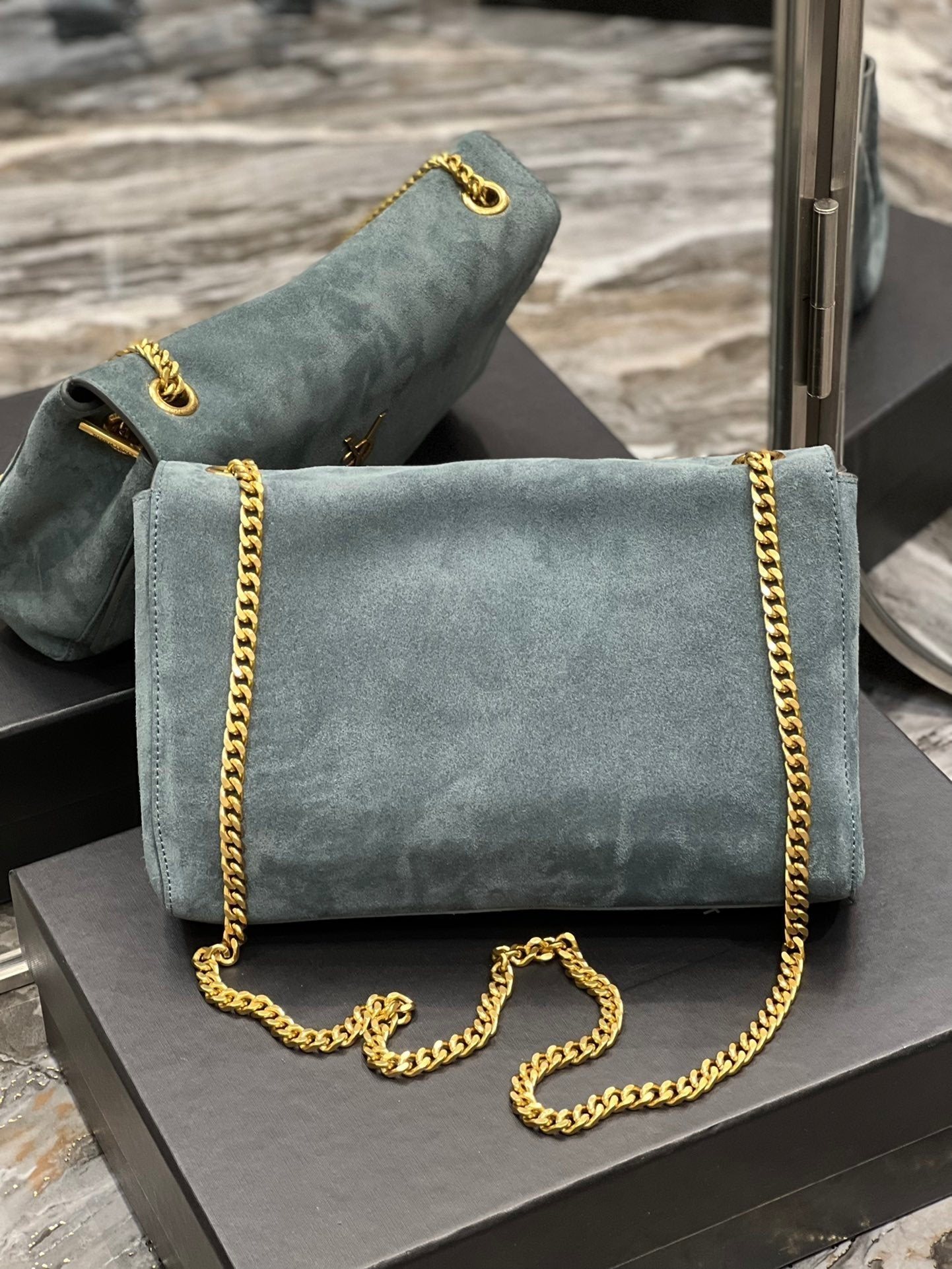 Top Quality Kate MeTop Qualityum Reversible Chain Bag In Suede With Gold Hardware For Women 11.2in/29cm YSL