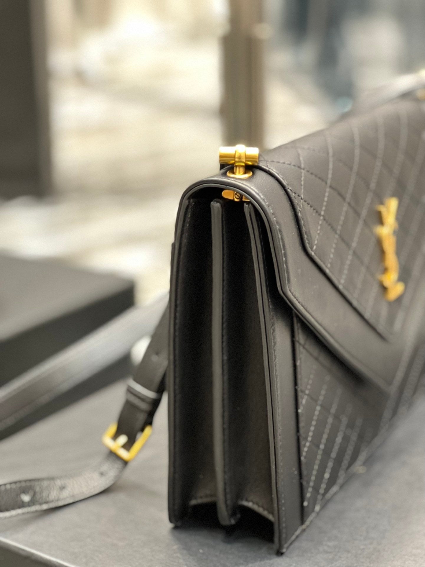 Top Quality Gaby Satchel Bag In Black With Gold Toned Hardware For Women 10.2in/26cm 6688631EL071000