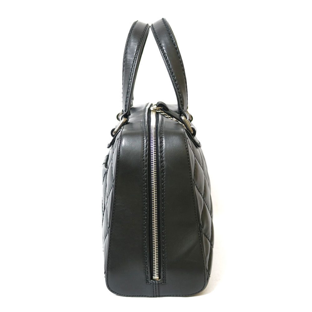 Chanel Weisse Handbag Black