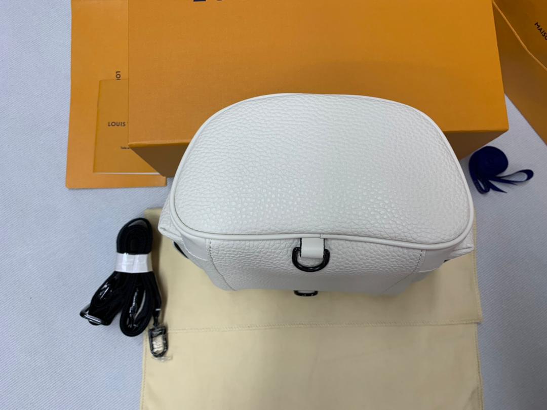 Top Quality Christopher XS Taurillon White For Men, Bags, Shoulder And Crossbody Bags 7.7in/19.5cm Top Quality