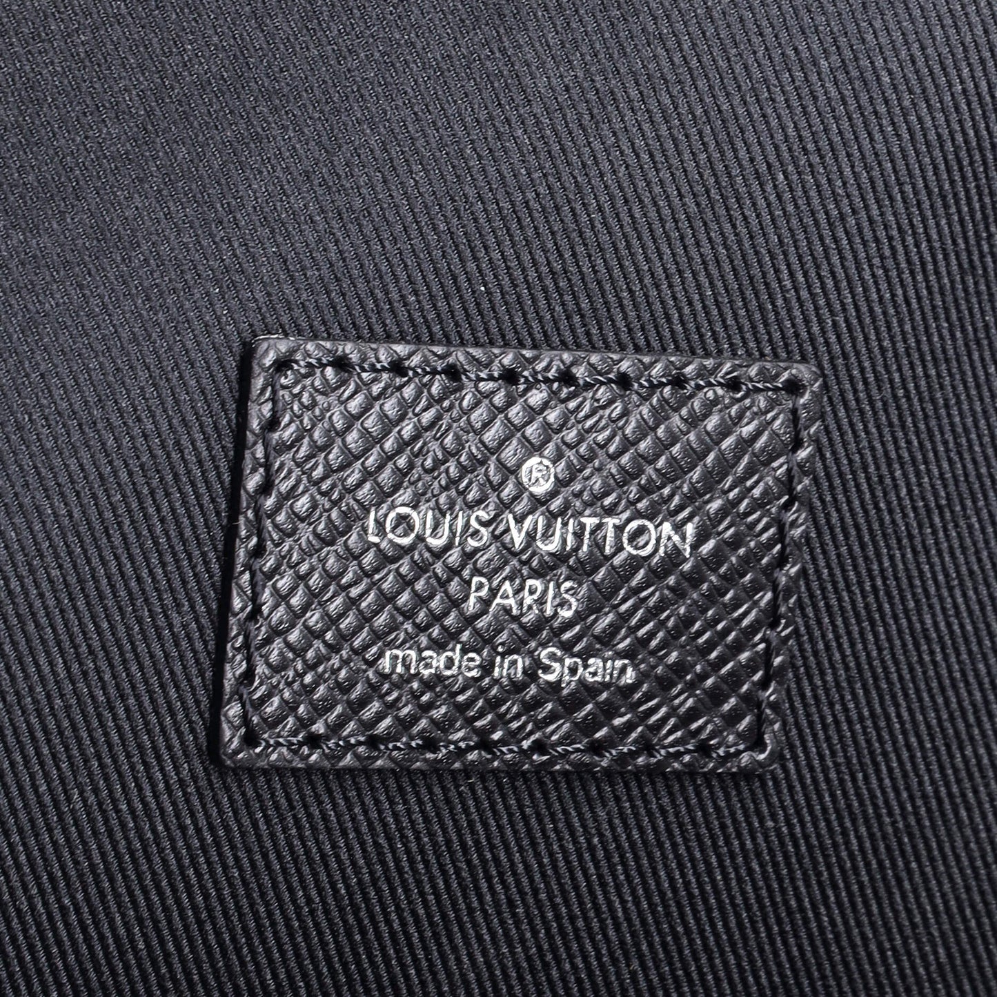 Louis Vuitton Avenue Sling Bag Taiga Leather