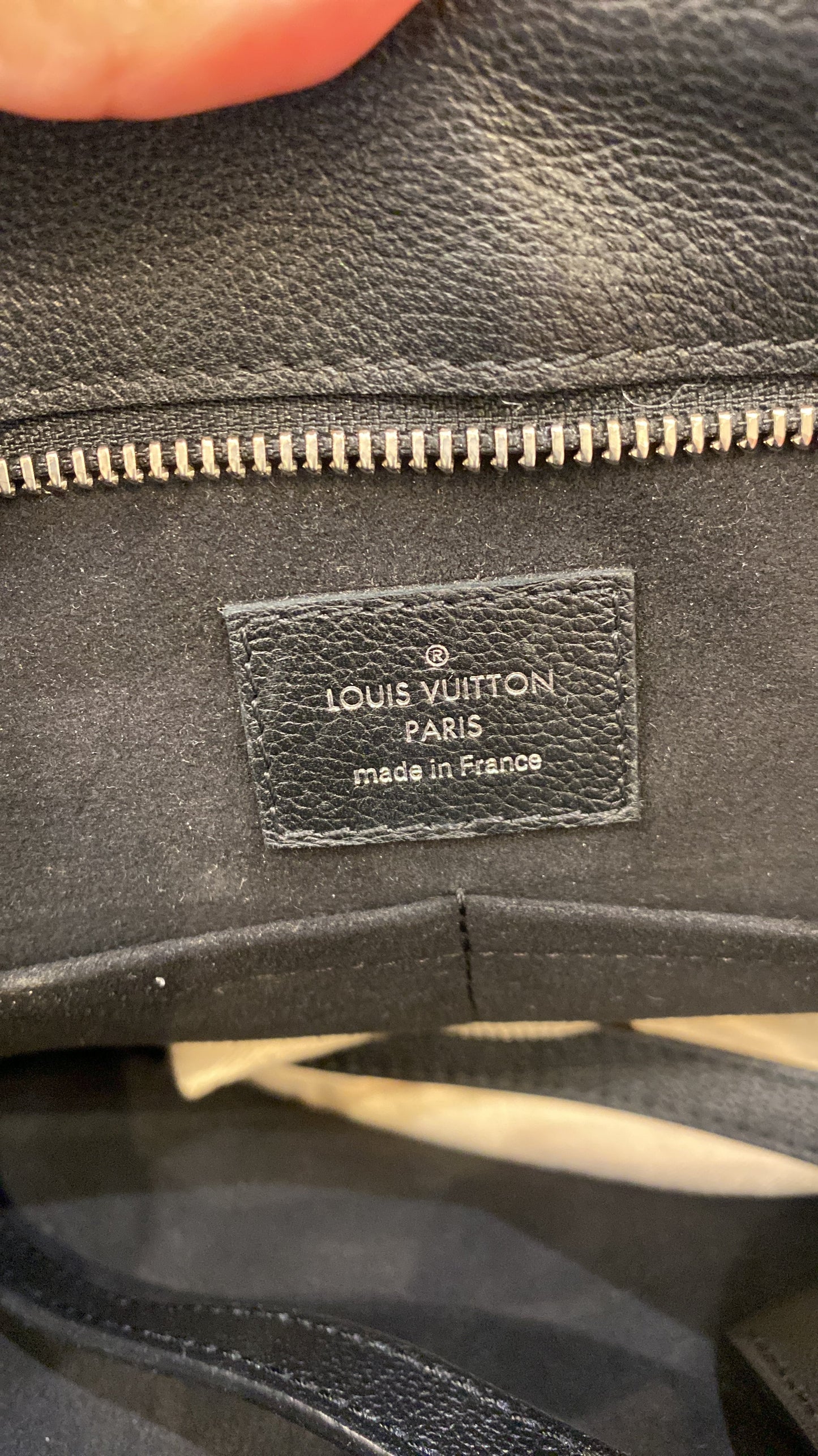 Louis Vuitton Very Zipped Tote Monogram Leather