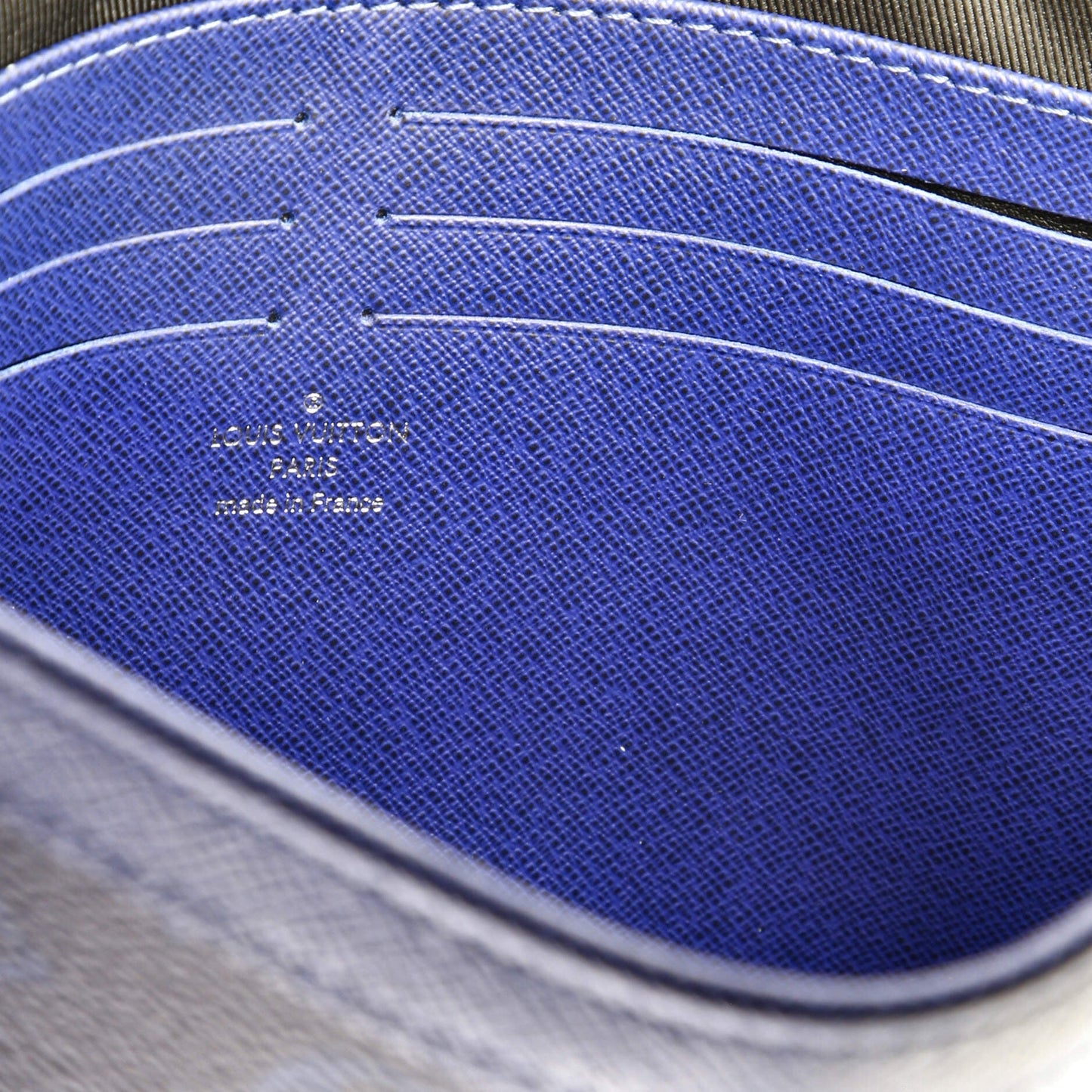 Louis Vuitton Pochette Voyage Monogram Taigarama MM