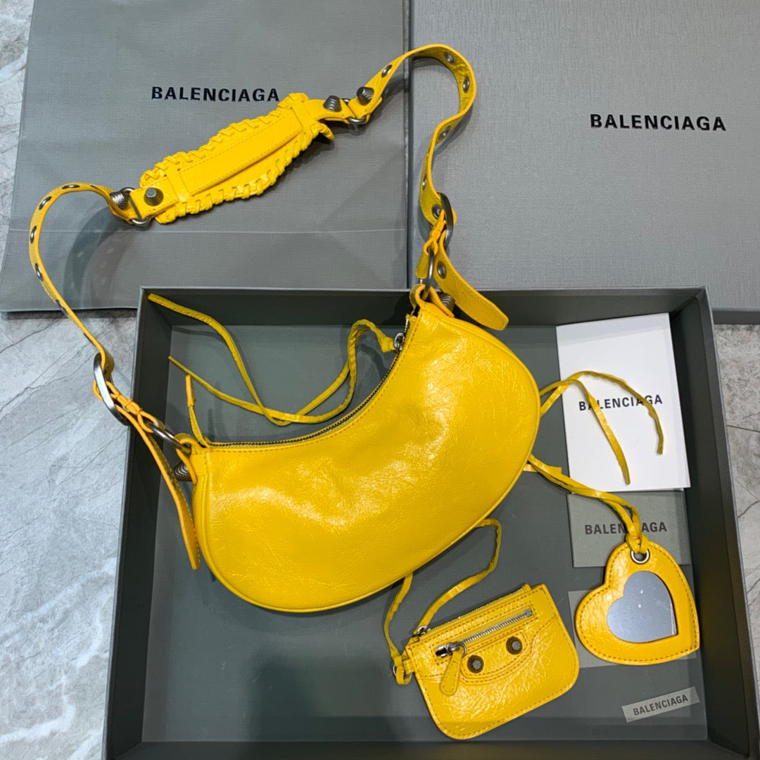 Top Quality Le Cagole XS Shoulder Bag In Yellow, For Women,  Bags 10.2in/26cm