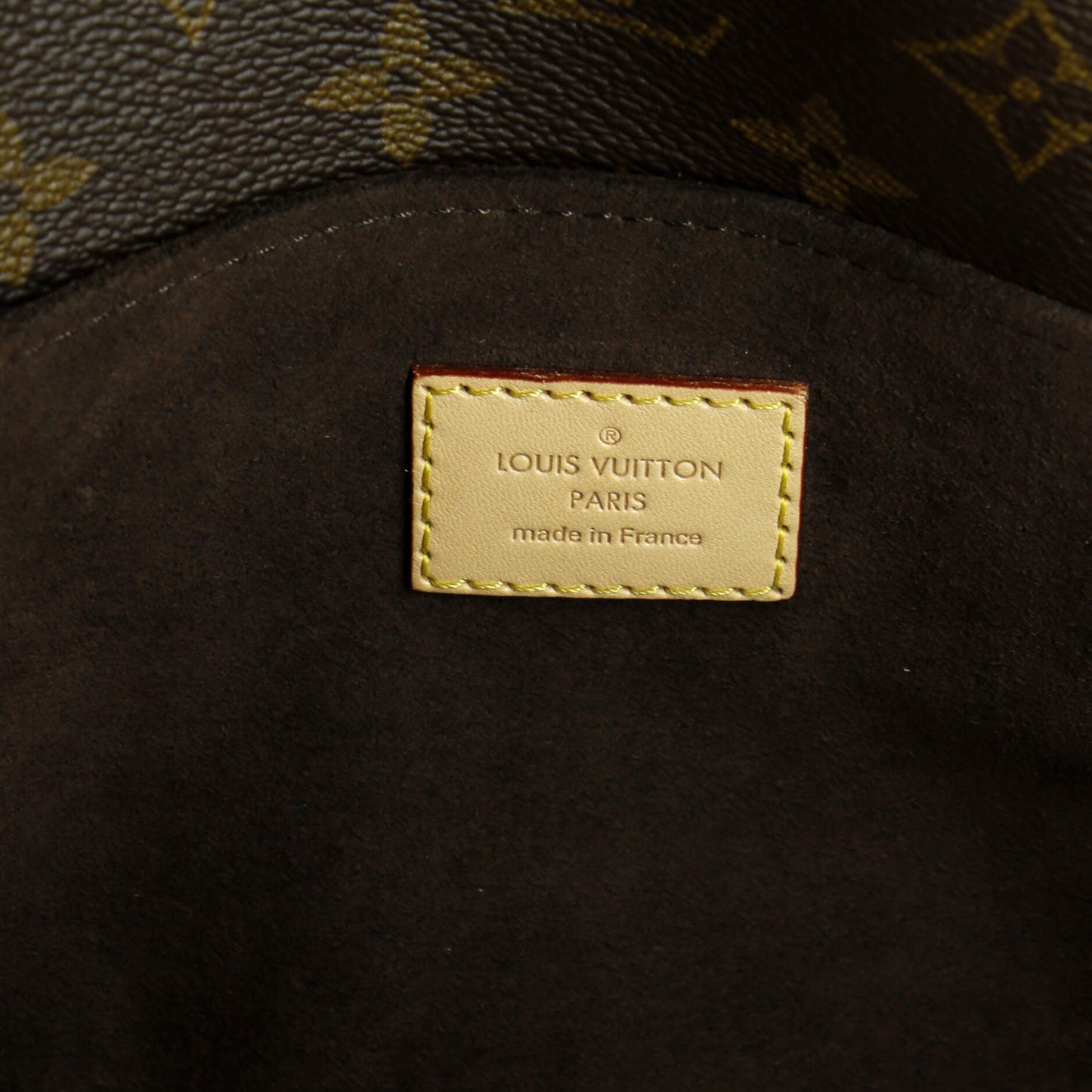 Louis Vuitton Pochette Metis Monogram Canvas