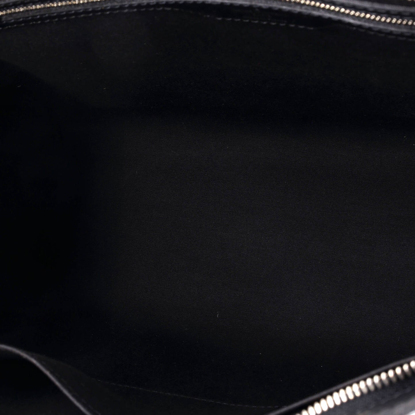 Louis Vuitton Babylone Handbag Mahina Leather PM