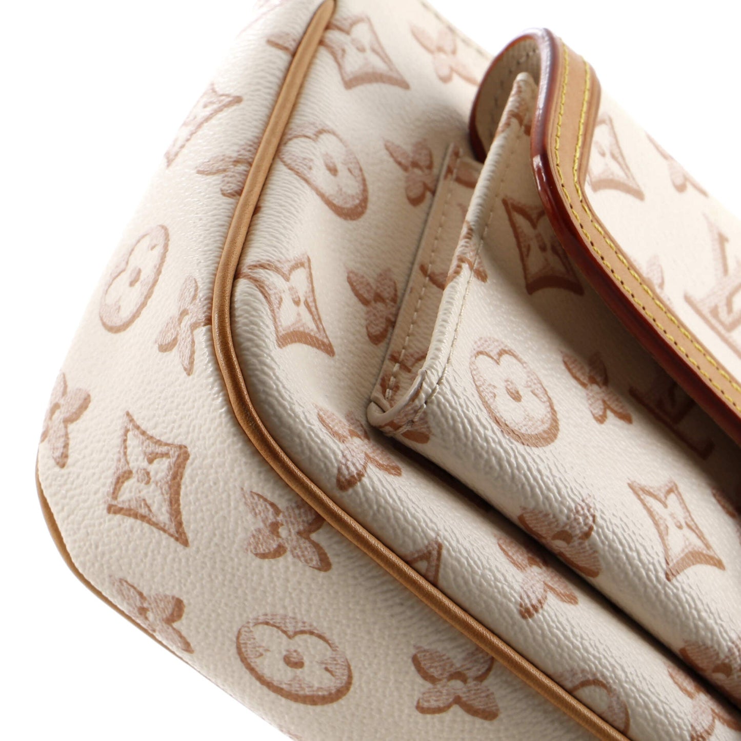 Louis Vuitton Maxi Multi Pochette Accessoires Fall for You Monogram Canvas