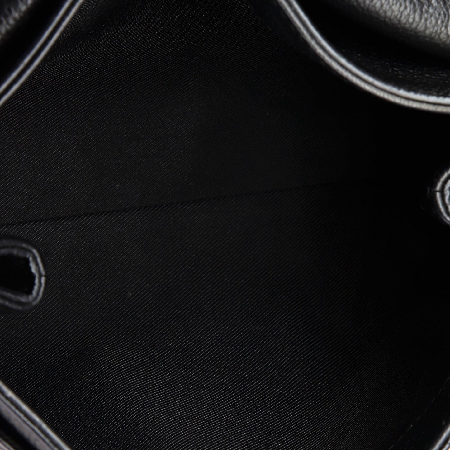 Louis Vuitton Lockme II Handbag Leather BB