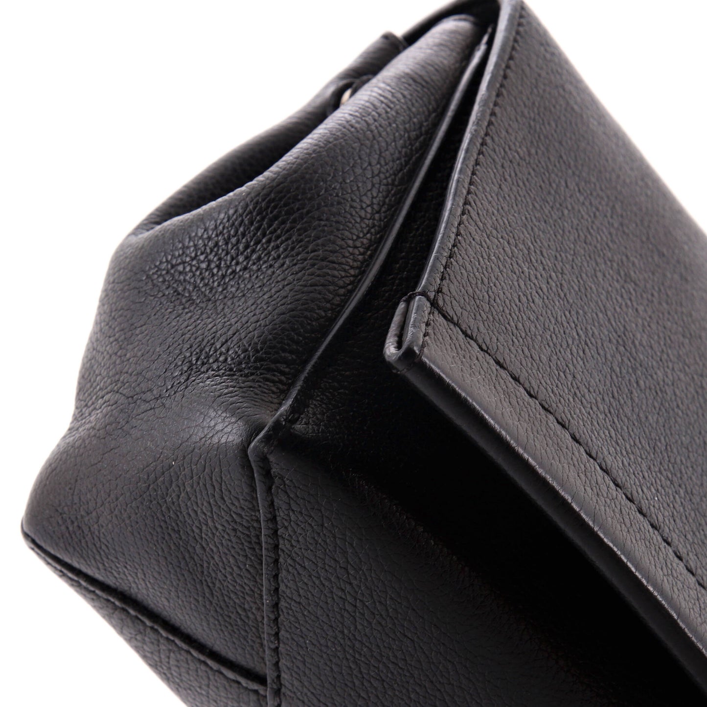 Louis Vuitton Lockme II Handbag Leather BB