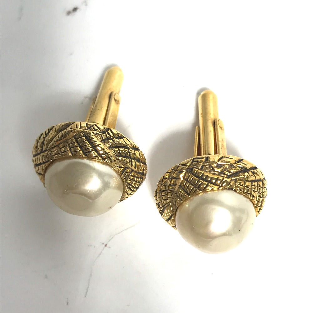CHANEL cuffs metal gold   Fake pearl mens