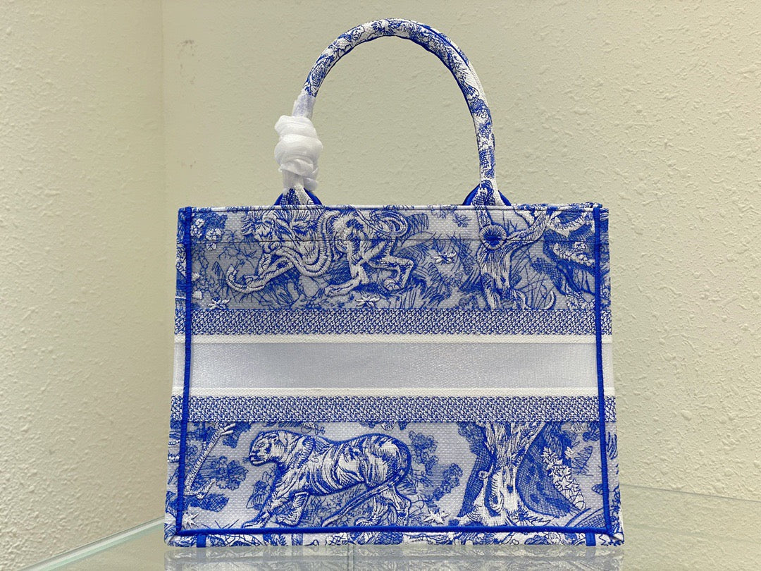 Top Quality MeTop Qualityum Book Tote Blue, For Women, Womens Handbags 14in/36cm CD