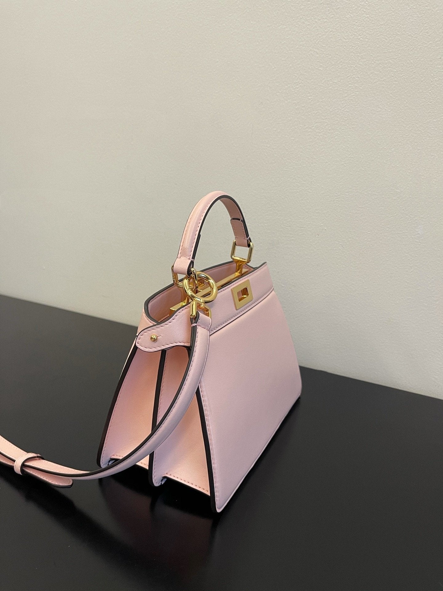 FI Top Quality ISeeU Petite Beige Bag Small For Woman 20cm/8in