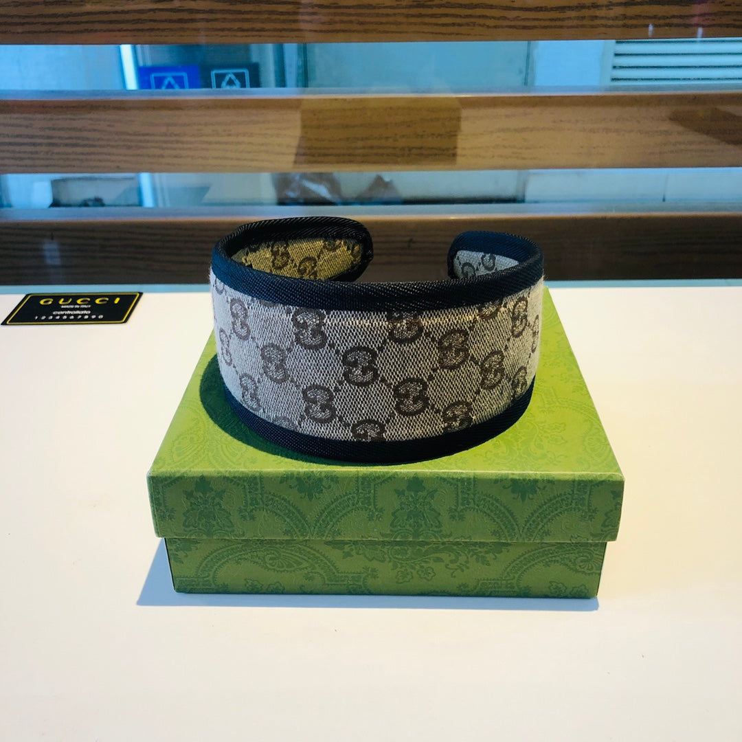 EN - Luxury Hair Band GCI 009