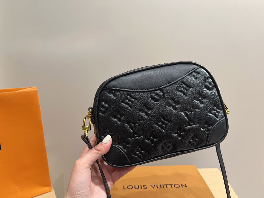 EN - Luxury Bags LUV 756