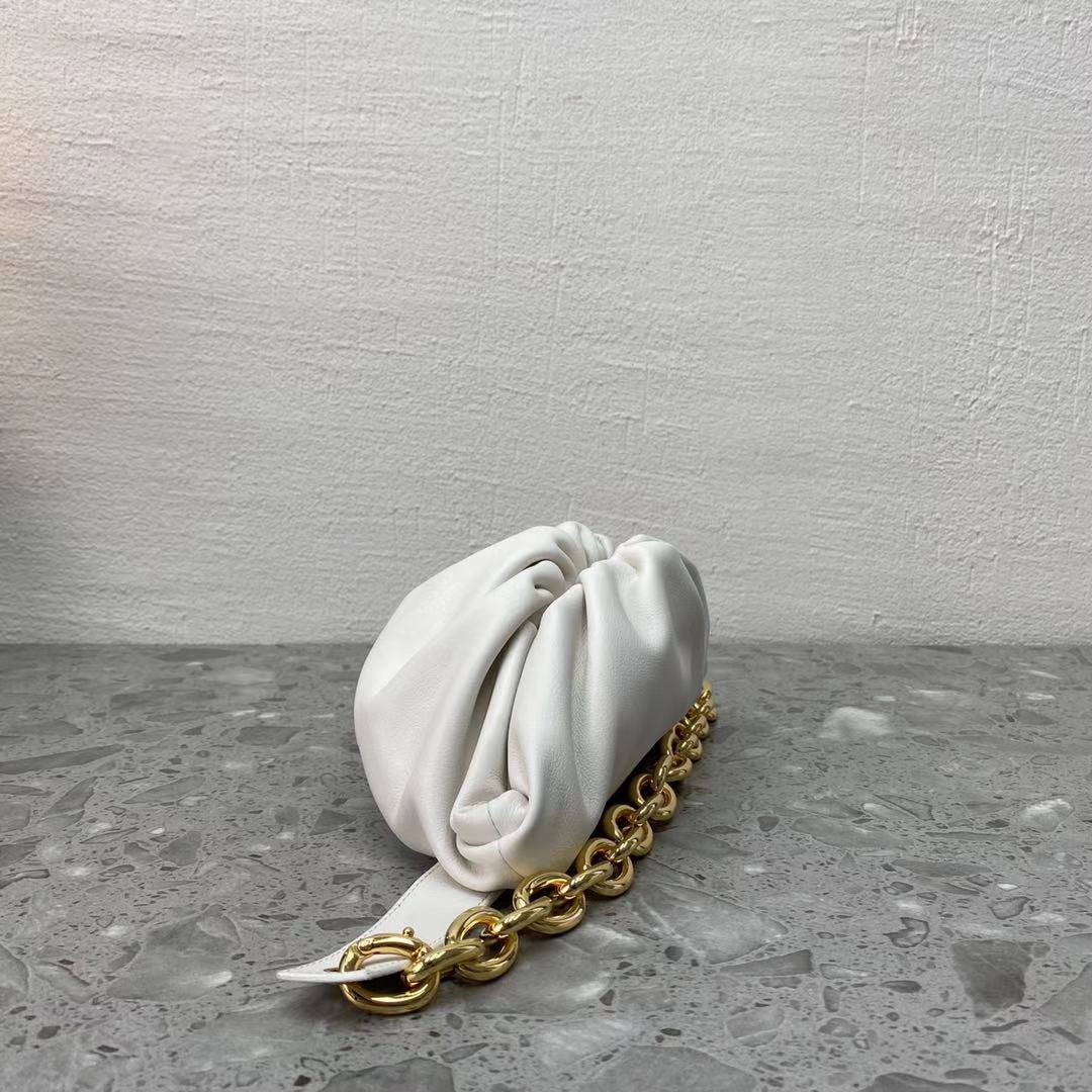 Top Quality Chain Pouch White, For Women, Women’s Bags 12.2in/31cm