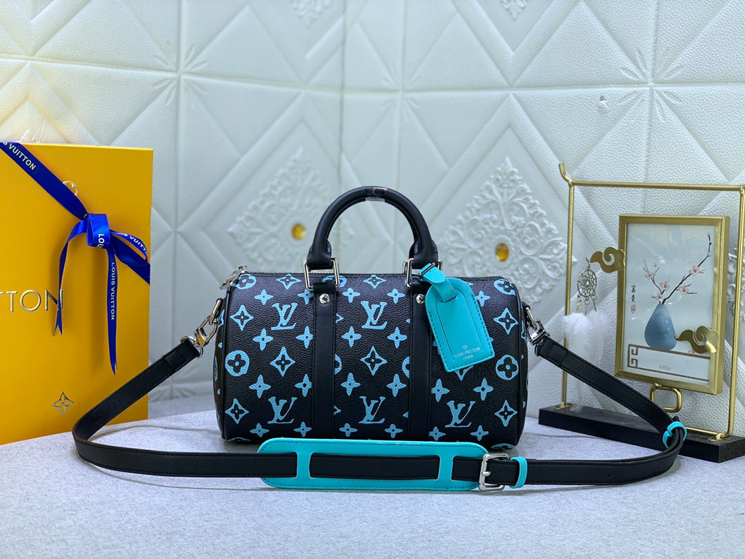 EN - New 1:1 rep Bag LUV 643