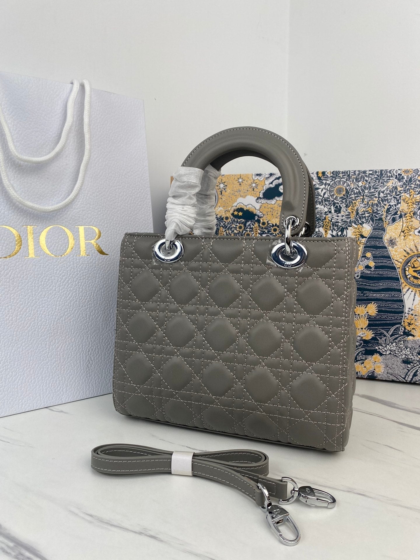 EN - New 1:1 rep Lux Bags DIR 342