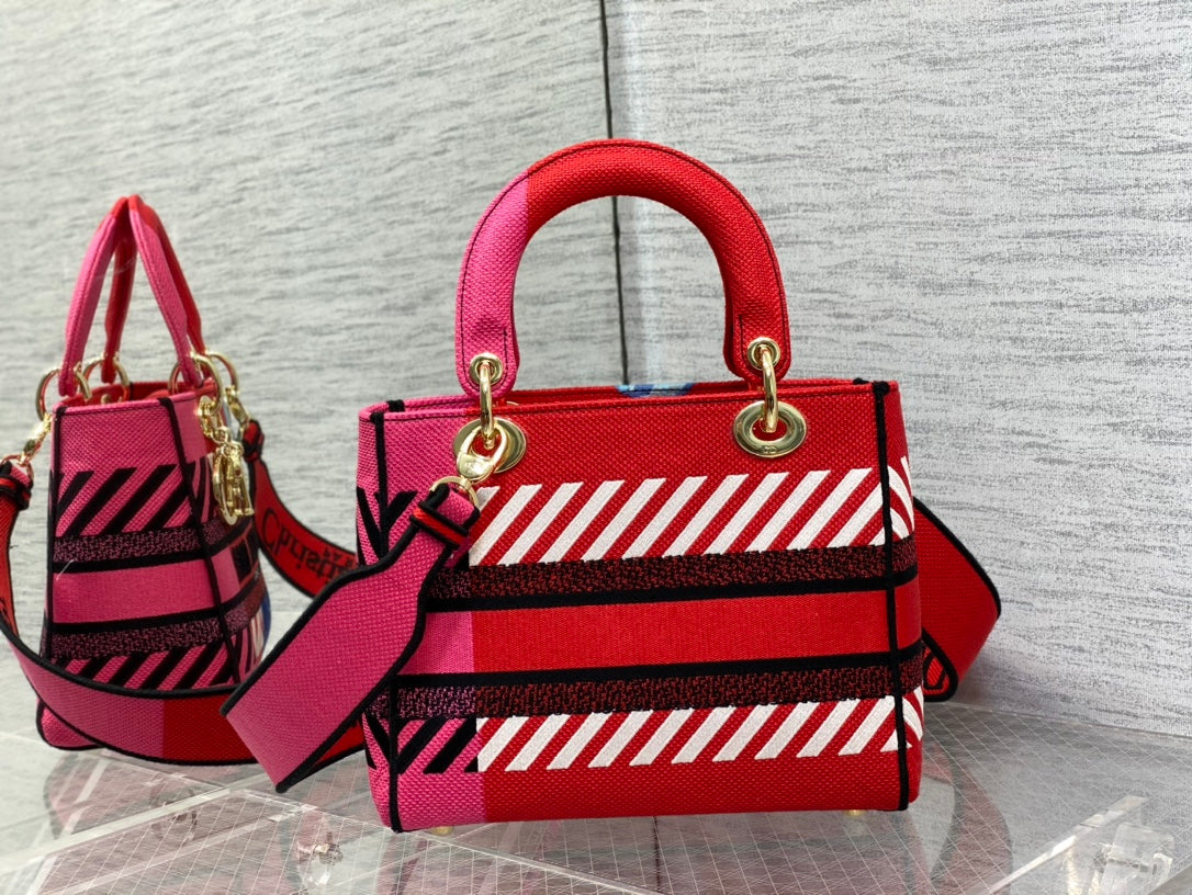 Top Quality MeTop Qualityum Lady D-Lite Bag D-Flower Pop Embroidery, Bright Pink Multicolor Handbags, 24cm CD M0565OROO_M885