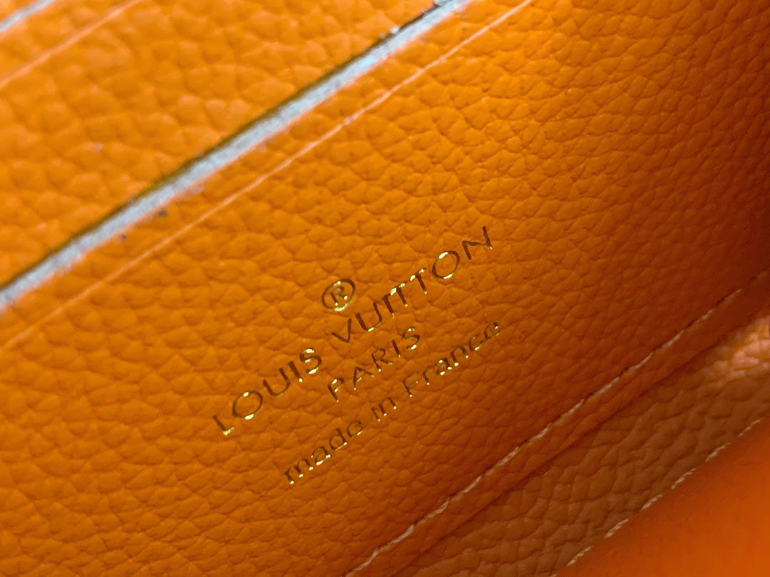 EN - New 1:1 rep  Wallet LUV 128