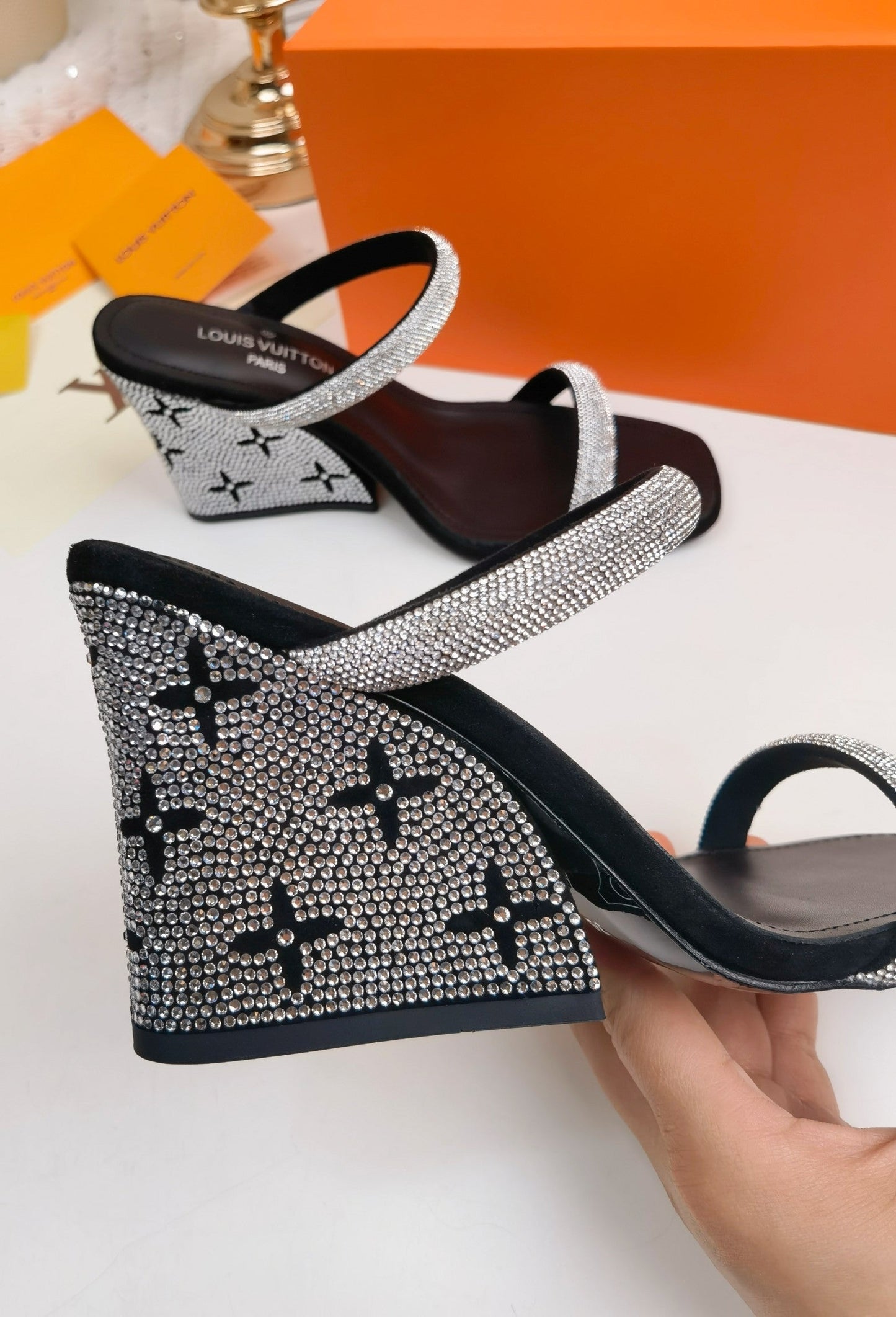New 1:1 rep LUV High Heel Shoes 015