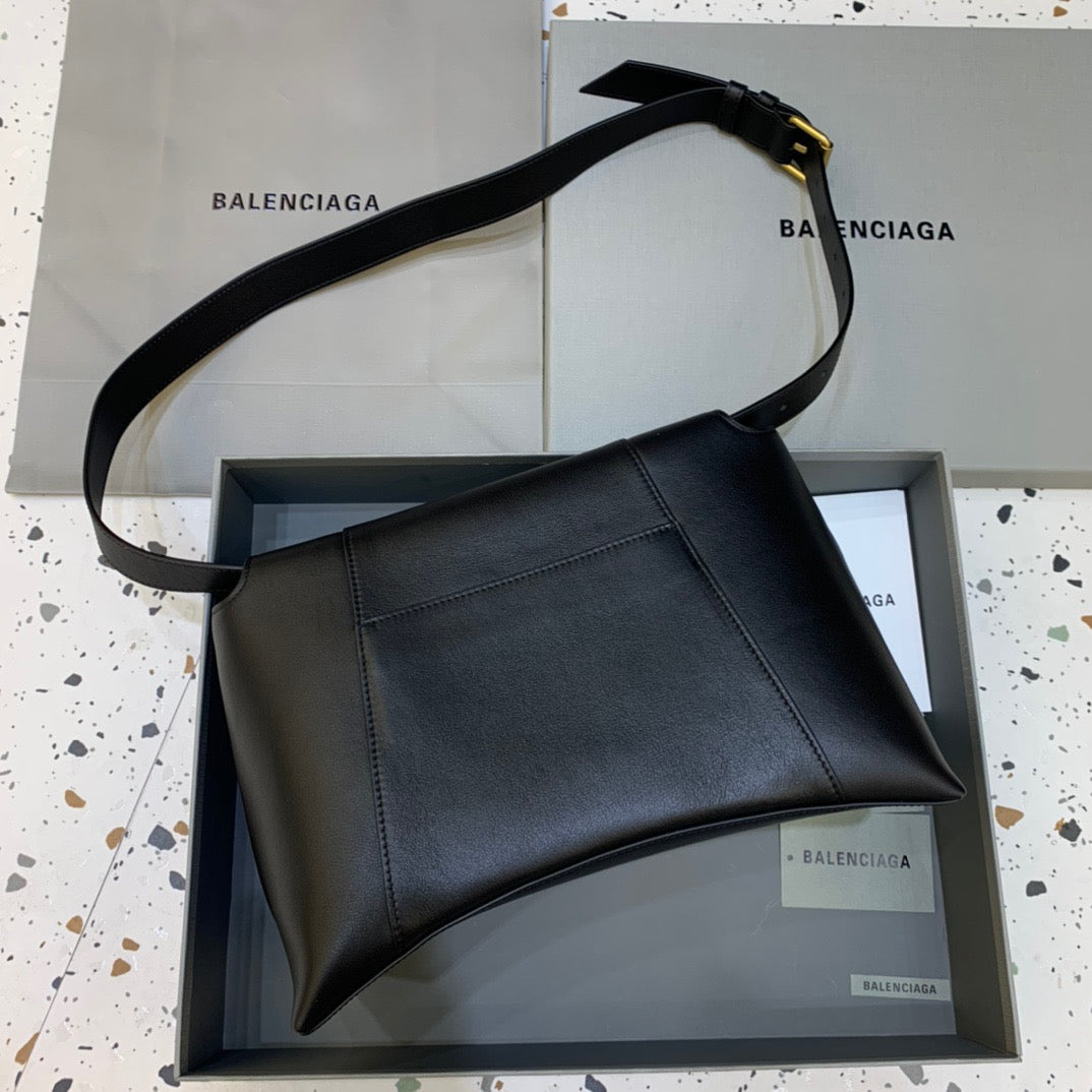 Top Quality Downtown MeTop Qualityum Shoulder Bag In Black, For Women,  Bags 12.6in/32cm