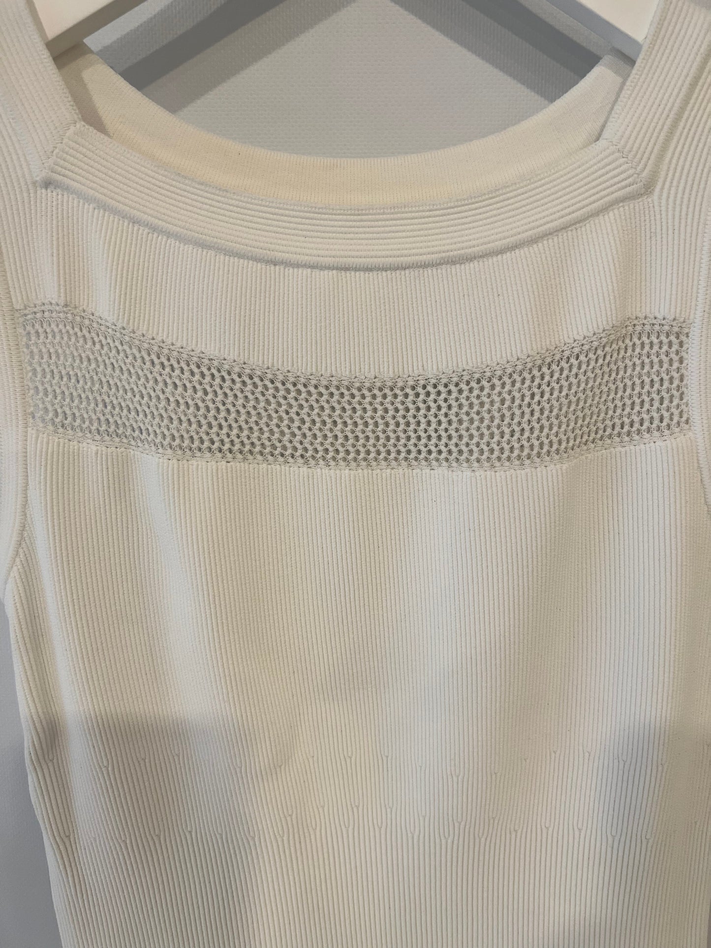 Ala•a White Ribbed Sleeveless Mini Dress with Knit and Frill Details Size FR 38 (UK 10)