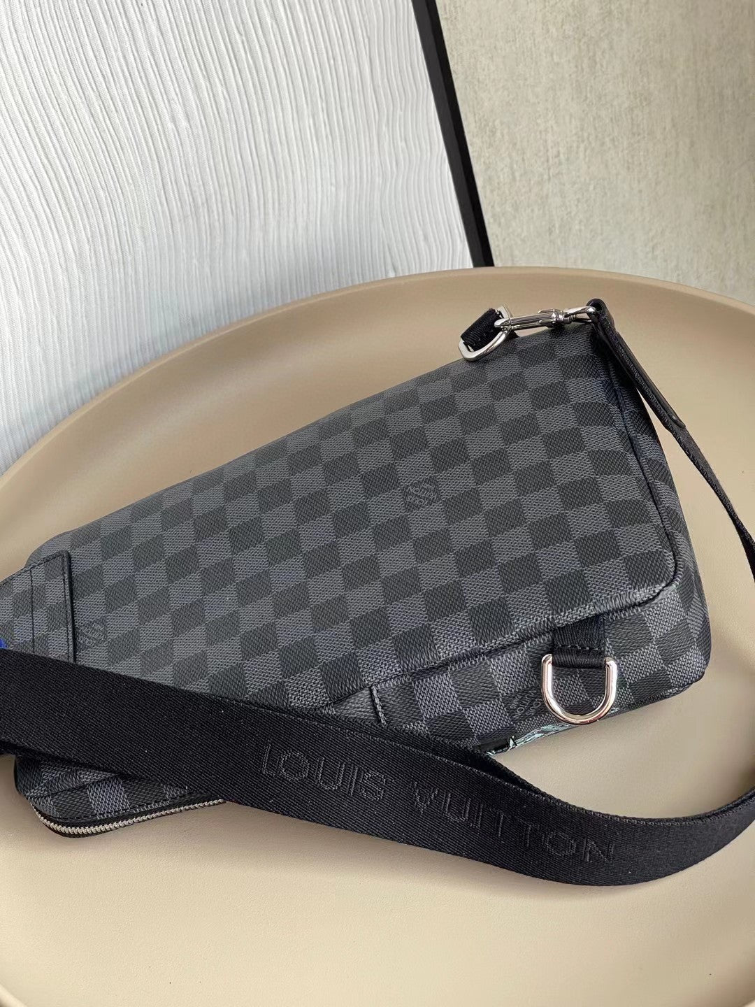 Top Quality Avenue Sling Bag Damier Graphite For Men, Bags, Crossbody Bags 12.2in/31cm Top Quality N452877
